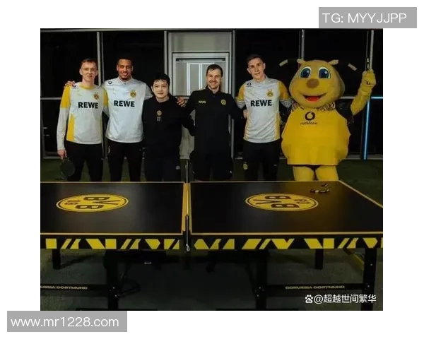 足球明星跨界挑战篮球活动引发热议球迷期待精彩对决